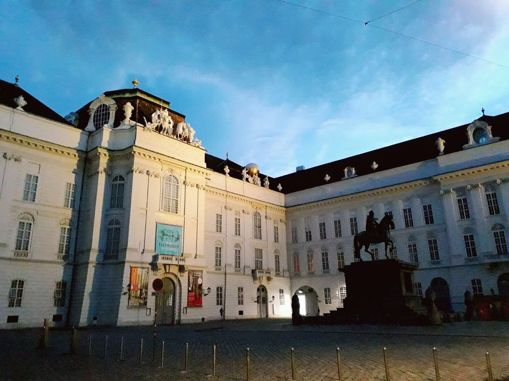 Read more about the article The story of the Josefsplatz
