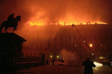 Read more about the article Fire at the Hofburg