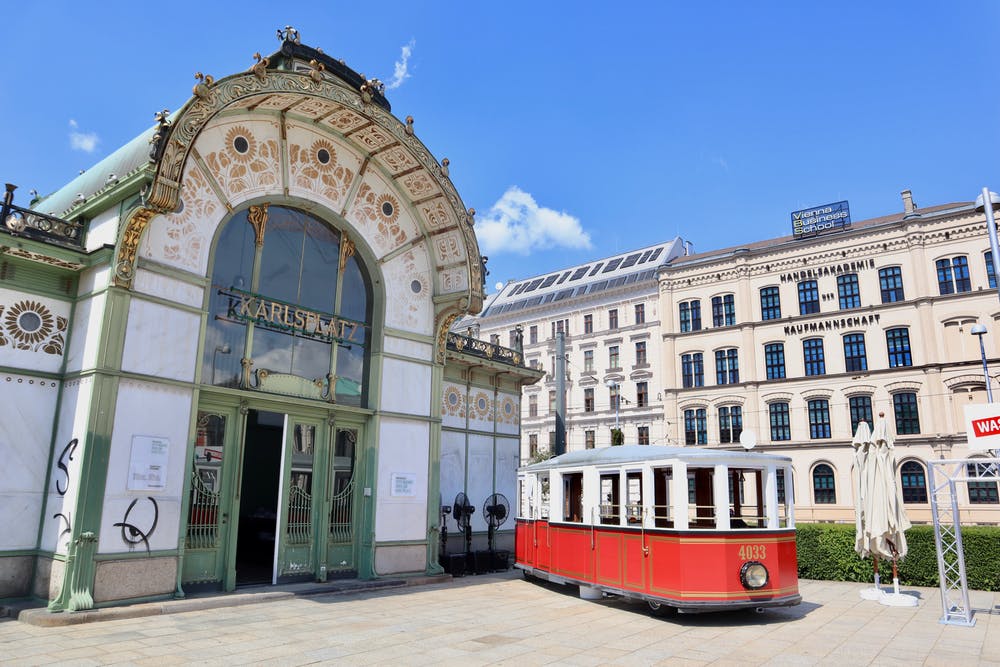 Read more about the article The story of the Otto Wagner Pavilion Karlsplatz