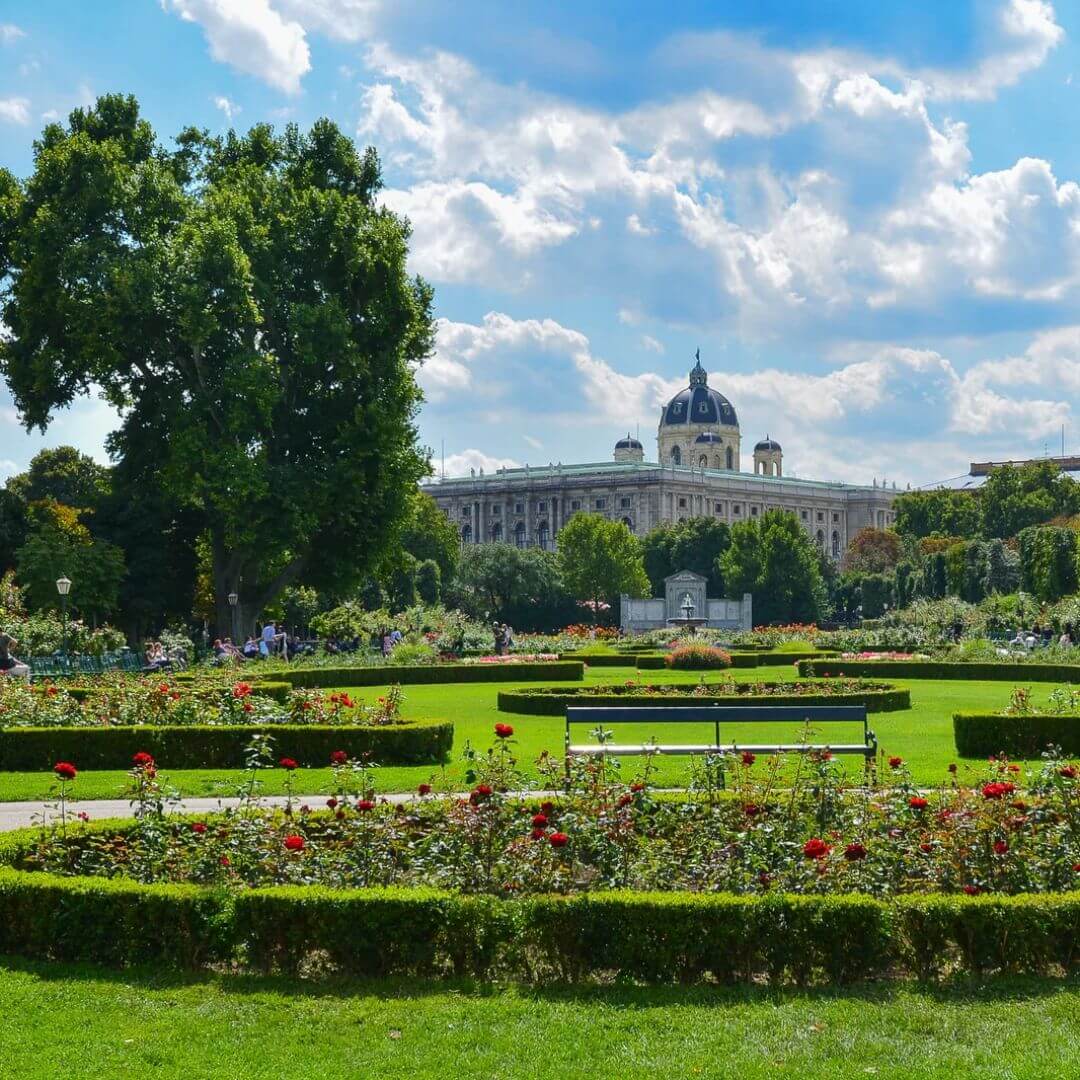 Read more about the article Parks in Vienna – Volksgarten