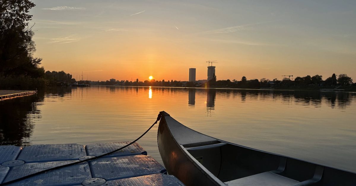 After Work Canoe Tour In The Old Danube